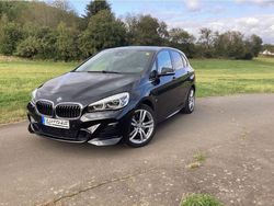 Schwarz Gebraucht 2018 BMW 225 Active Tourer iPerformance Van / Kleinbus | 18.700 € (Etwas zu teuer)