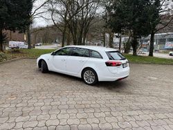 Weiß Gebraucht 2014 Opel Insignia Sport Kombi | 5.800 € (Fairer Preis)