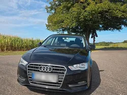 Schwarz Gebraucht 2015 Audi A3 Sportback Ambition Limousine | 10.950 € (Etwas zu teuer)