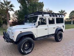 Weiß Gebraucht 2007 Land Rover Defender SE Kombi | 12.500 €