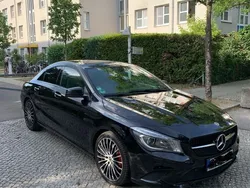 Schwarz Gebraucht 2014 Mercedes CLA180 Edition Limousine | 16.500 € (Etwas zu teuer)