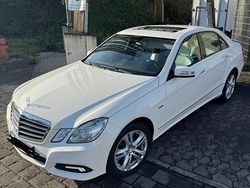 Weiß Gebraucht 2010 Mercedes E350 Limousine | 10.900 € (Etwas zu teuer)