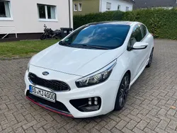 Weiß Gebraucht 2015 Kia ProCeed 2 Kleinwagen | 11.850 € (Guter Preis)
