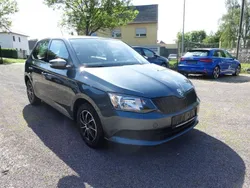 Grau Gebraucht 2018 Skoda Fabia Active Limousine | 8.750 € (Fairer Preis)