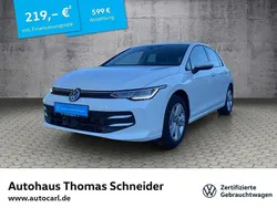 Weiß Gebraucht 2024 VW Golf VIII Life Kleinwagen | 22.380 € (Guter Preis)