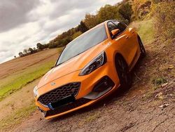 Orange Gebraucht 2020 Ford Focus Performance Edition Limousine | 21.000 € (Fairer Preis)