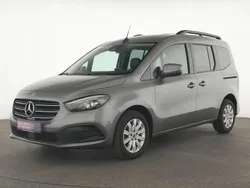 Chromitgrau Gebraucht 2023 Mercedes 180 Progressive Limousine | 26.255 € (Fairer Preis)