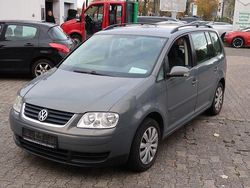 Grau Gebraucht 2006 VW Touran Van / Kleinbus | 750 € (Superpreis)