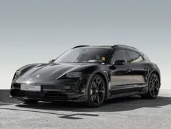 Tiefschwarzmetallic Gebraucht 2021 Porsche Taycan Cross Turismo Limousine | 77.500 €