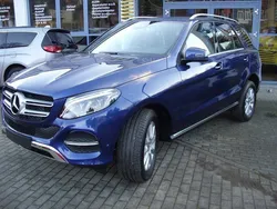 Blau metallic Gebraucht 2019 Mercedes GLE350 SUV | 54.990 €