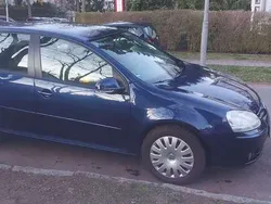 Blau Gebraucht 2007 VW Golf V Kleinwagen | 2.500 € (Guter Preis)