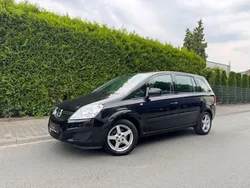 Schwarz Gebraucht 2011 Opel Zafira Selection Van / Kleinbus | 5.950 € (Fairer Preis)