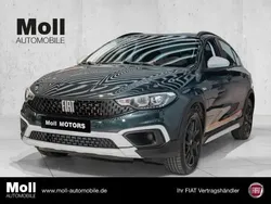 Foresta grün Gebraucht 2024 Fiat Tipo Garmin Limousine | 22.475 € (Fairer Preis)