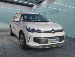 Weiß Gebraucht 2024 VW Tiguan Life SUV | 39.540 € (Teuer)