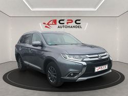 Grau Gebraucht 2015 Mitsubishi Outlander Plus SUV | 9.999 € (Guter Preis)