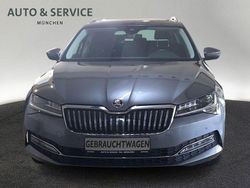 Grau Gebraucht 2023 Skoda Superb Style Kombi | 29.960 € (Fairer Preis)
