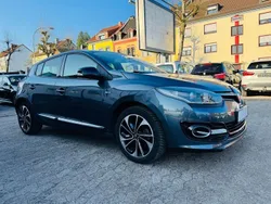 Grau Gebraucht 2015 Renault Mégane III Bose Edition Limousine | 8.900 € (Fairer Preis)