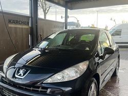 Schwarz Gebraucht 2008 Peugeot 207 Kleinwagen | 2.000 €