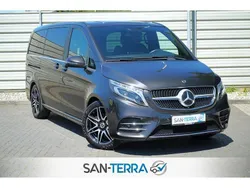 Grau Gebraucht 2020 Mercedes V300 Avantgarde Van / Kleinbus | 55.645 € (Fairer Preis)