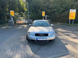 Silber Gebraucht 2001 Audi A4 Limousine | 2.499 € (Fairer Preis)