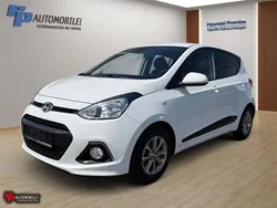 Weiß Gebraucht 2016 Hyundai i10 Passion Kleinwagen | 9.790 € (Etwas zu teuer)