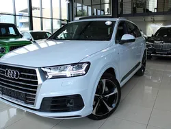 Weiß Gebraucht 2019 Audi Q7 S-Line SUV | 42.600 € (Guter Preis)