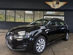 Schwarz Gebraucht 2016 VW Golf VII Limousine | 9.990 €