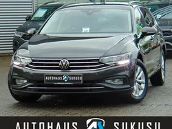 Grau Gebraucht 2023 VW Passat Business Kombi | 22.990 € (Fairer Preis)