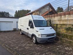 Weiß Gebraucht 2006 Iveco Daily Van / Kleinbus | 6.999 €
