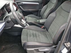 Grau metallic Gebraucht 2024 Seat Arona FR SUV | 19.240 € (Guter Preis)