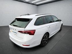 Weiß Gebraucht 2023 Skoda Octavia Kombi | 28.699 € (Etwas zu teuer)