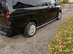 Schwarz Gebraucht 2017 Mercedes Vito Van / Kleinbus | 24.900 € (Guter Preis)