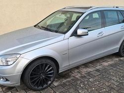 Silber Gebraucht 2008 Mercedes 190 Limousine | 10.000 €