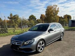 Silber Gebraucht 2017 Mercedes E220 Kombi | 22.500 € (Fairer Preis)