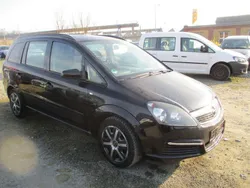 Schwarz Gebraucht 2006 Opel Zafira Edition Van / Kleinbus | 2.700 € (Etwas zu teuer)