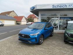 Blau Gebraucht 2024 Ford Kuga ST-Line SUV | 27.990 € (Guter Preis)