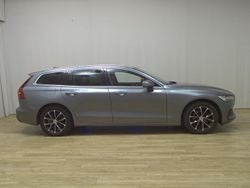Grau Gebraucht 2020 Volvo V60 Momentum Kombi | 16.280 € (Superpreis)