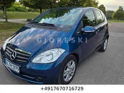 Blau Gebraucht 2012 Mercedes A160 Kleinwagen | 2.999 € (Fairer Preis)