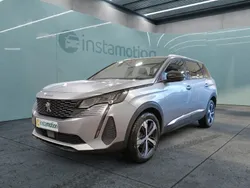 Grau Gebraucht 2024 Peugeot 5008 Allure Van / Kleinbus | 31.890 € (Guter Preis)