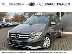 Grau Gebraucht 2016 Mercedes B180 Van / Kleinbus | 13.490 € (Fairer Preis)
