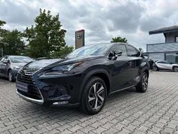 Graphite black Gebraucht 2020 Lexus NX300h E-FOUR SUV | 36.990 € (Etwas zu teuer)