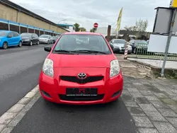 Rot Gebraucht 2009 Toyota Yaris Limousine | 3.600 €