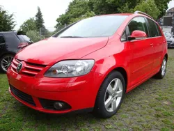 Rot Gebraucht 2008 VW Golf Plus Cross United Van / Kleinbus | 7.500 € (Etwas zu teuer)