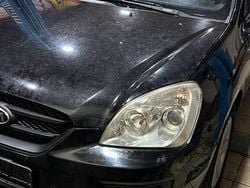 Schwarz Gebraucht 2009 Kia Carens Van / Kleinbus | 1.500 € (Guter Preis)