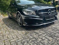 Schwarz Gebraucht 2016 Mercedes CLA220 AMG line Limousine | 14.999 € (Guter Preis)