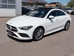 Weiß Gebraucht 2020 Mercedes CLA200 AMG line Limousine | 19.850 €