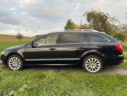 Schwarz Gebraucht 2010 Skoda Superb Kombi | 8.620 € (Etwas zu teuer)