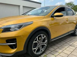 Gelb Gebraucht 2020 Kia XCeed Xdition SUV | 19.900 € (Guter Preis)