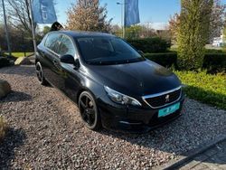 Schwarz Gebraucht 2020 Peugeot 308 Active Limousine | 15.450 € (Teuer)