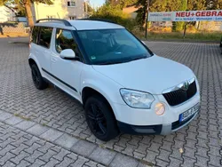 Weiß Gebraucht 2012 Skoda Yeti Plus Edition SUV | 5.600 € (Fairer Preis)